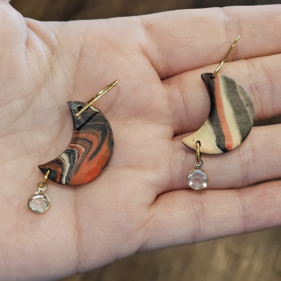 Witch Goth Dangle Earrings Halloween Handmade - Picture 2 of 11